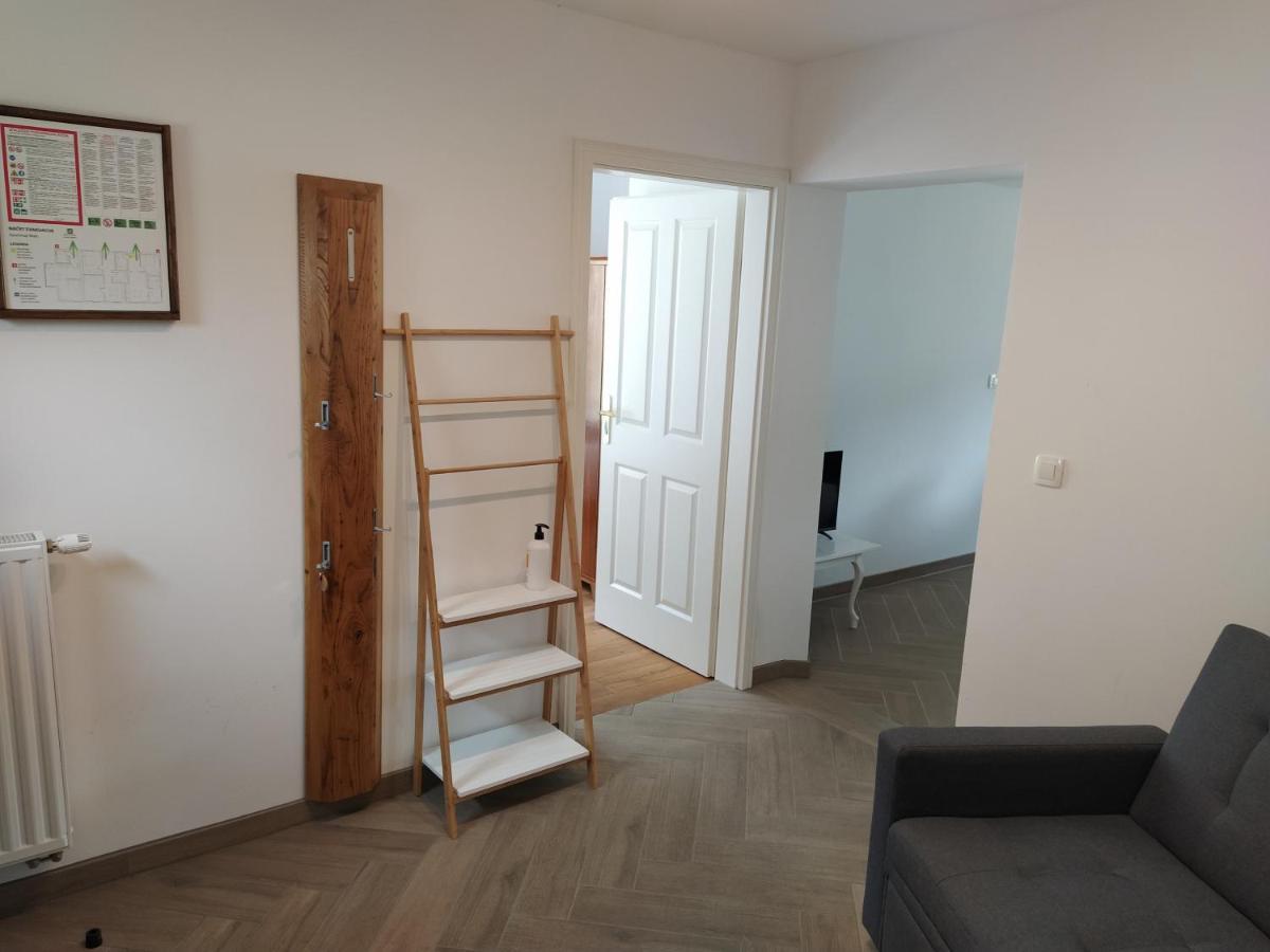 Apartmaji Maln Dolenjske Toplice Exterior foto