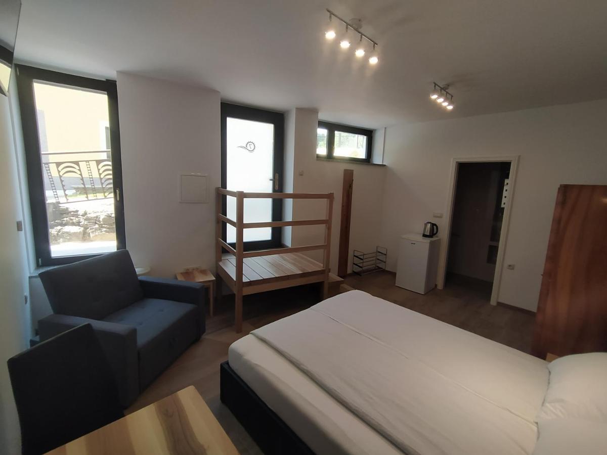 Apartmaji Maln Dolenjske Toplice Exterior foto