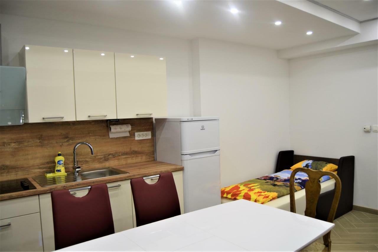 Apartmaji Maln Dolenjske Toplice Exterior foto